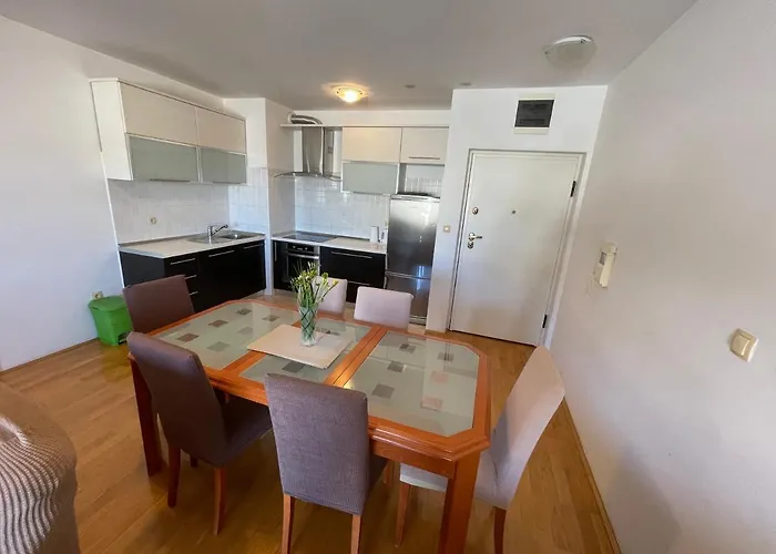 Ivona 公寓 马卡尔斯卡