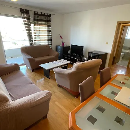 Ivona Apartment Makarska